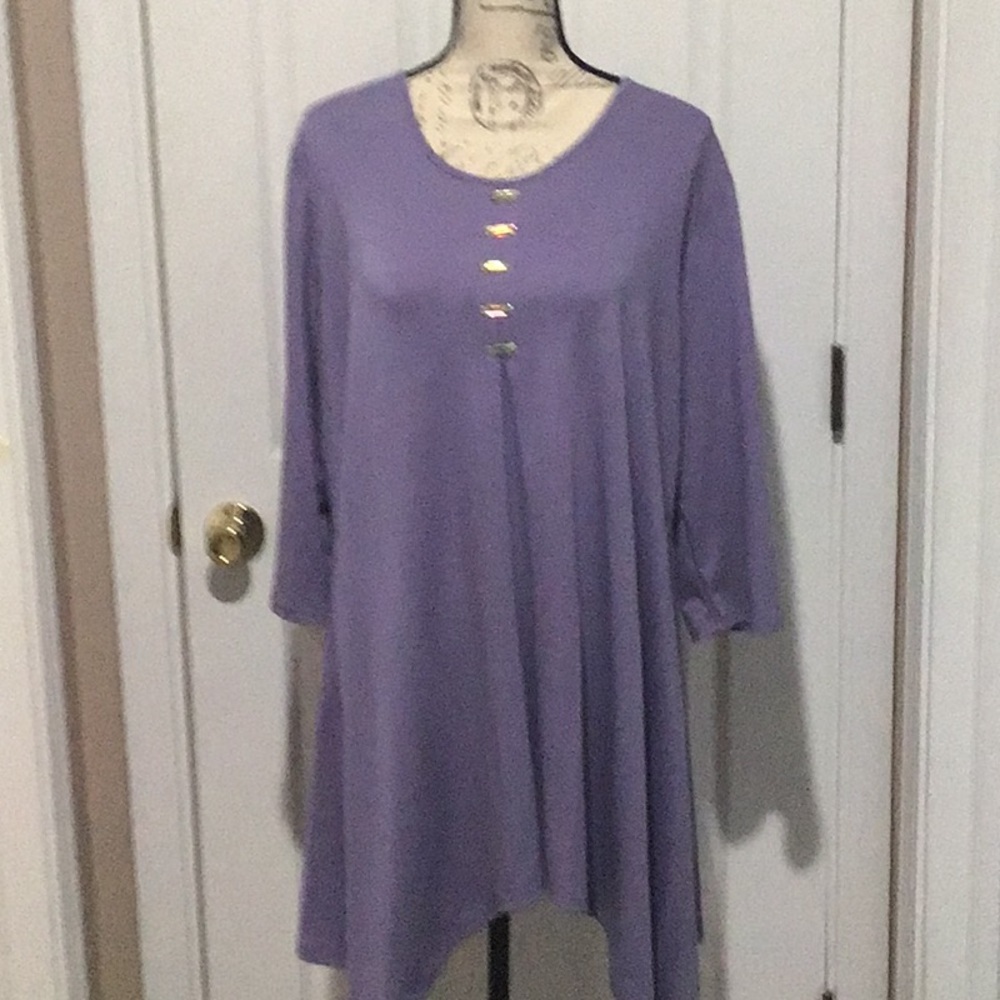Tunic top with bling & shark bite hem